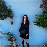 Studentessa universitaria impartisce lezioni di italiano, storia, geografia, inglese e spagnolo